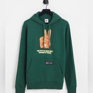 Nike NYC Club Fleece Mens Pullover Hoodie in Green. Size Small.